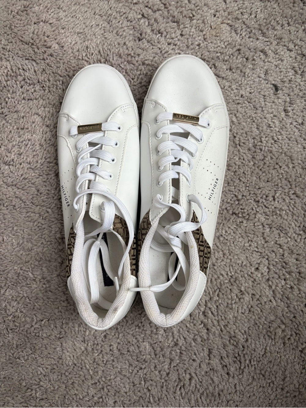 Tommy Hilfiger White Sneakers with Brown Monogram Heel Accent